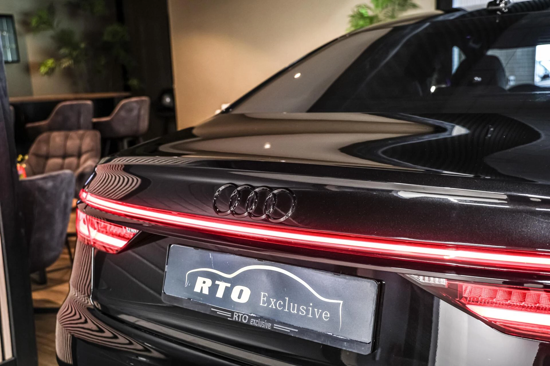 Hoofdafbeelding Audi A8