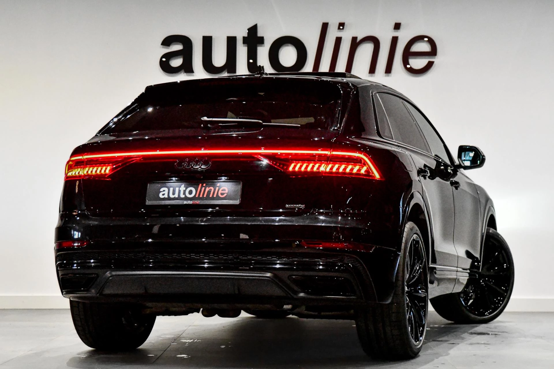 Hoofdafbeelding Audi Q8