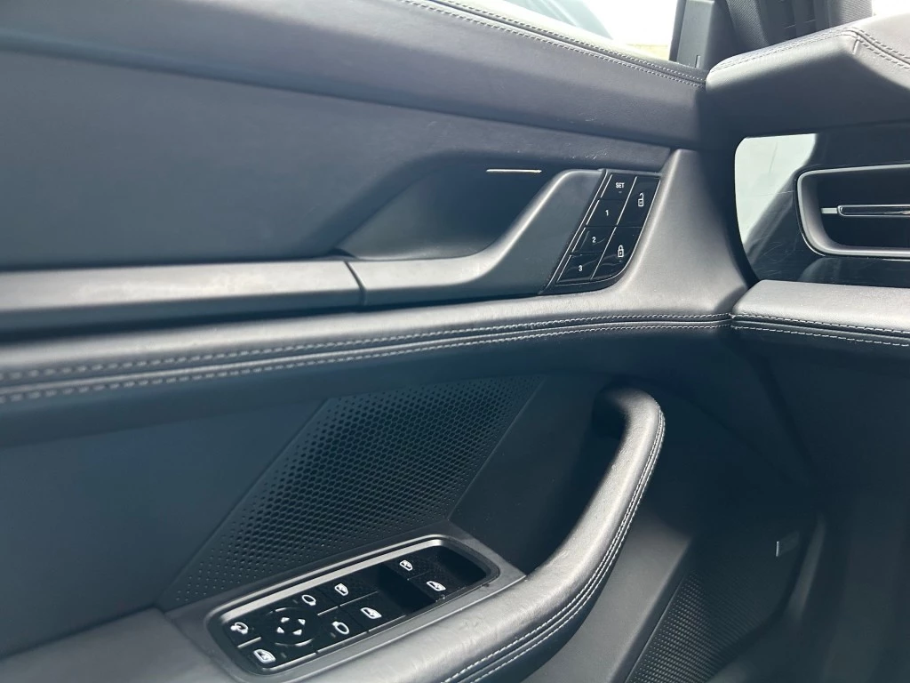 Hoofdafbeelding Porsche Taycan