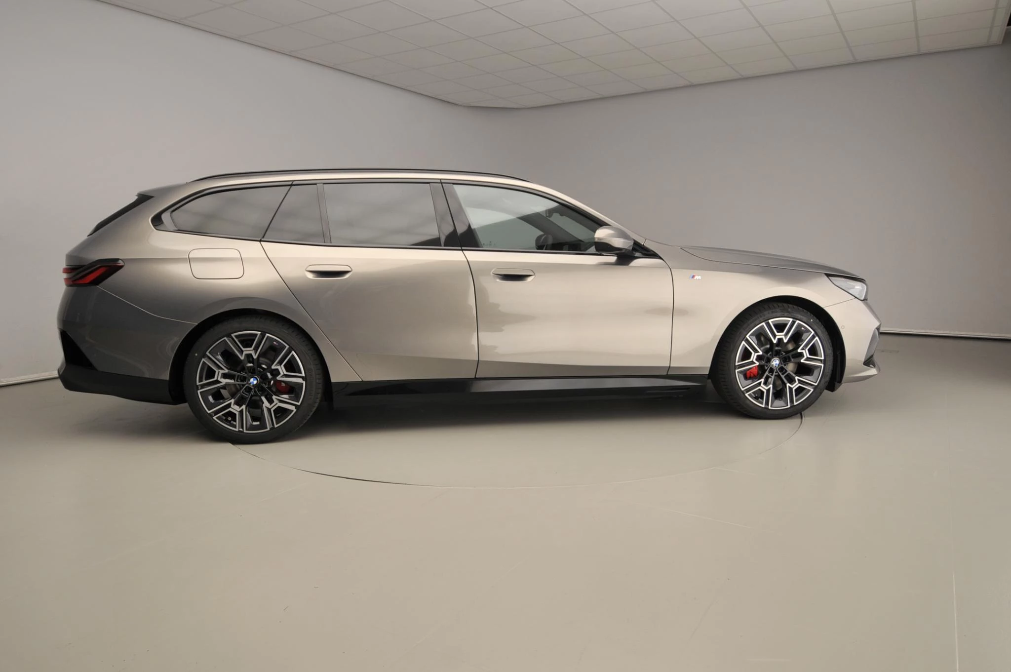 Hoofdafbeelding BMW i5