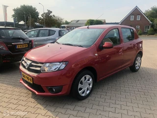 Hoofdafbeelding Dacia Sandero Dacia Sandero 1.2 16V AIRCO NAVI CRUISE ELL PAKK