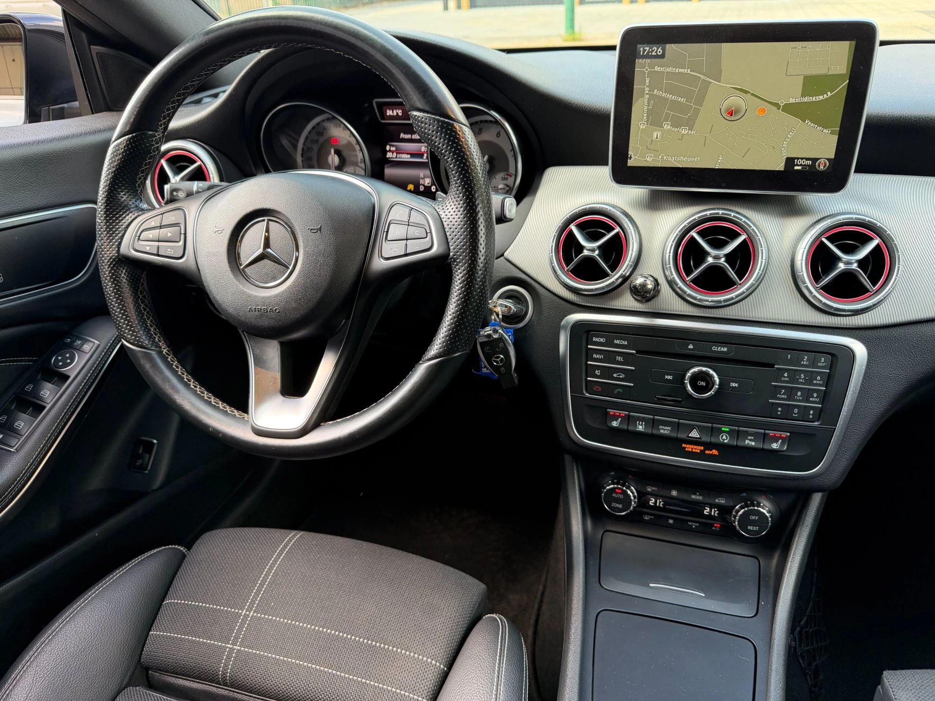 Hoofdafbeelding Mercedes-Benz CLA