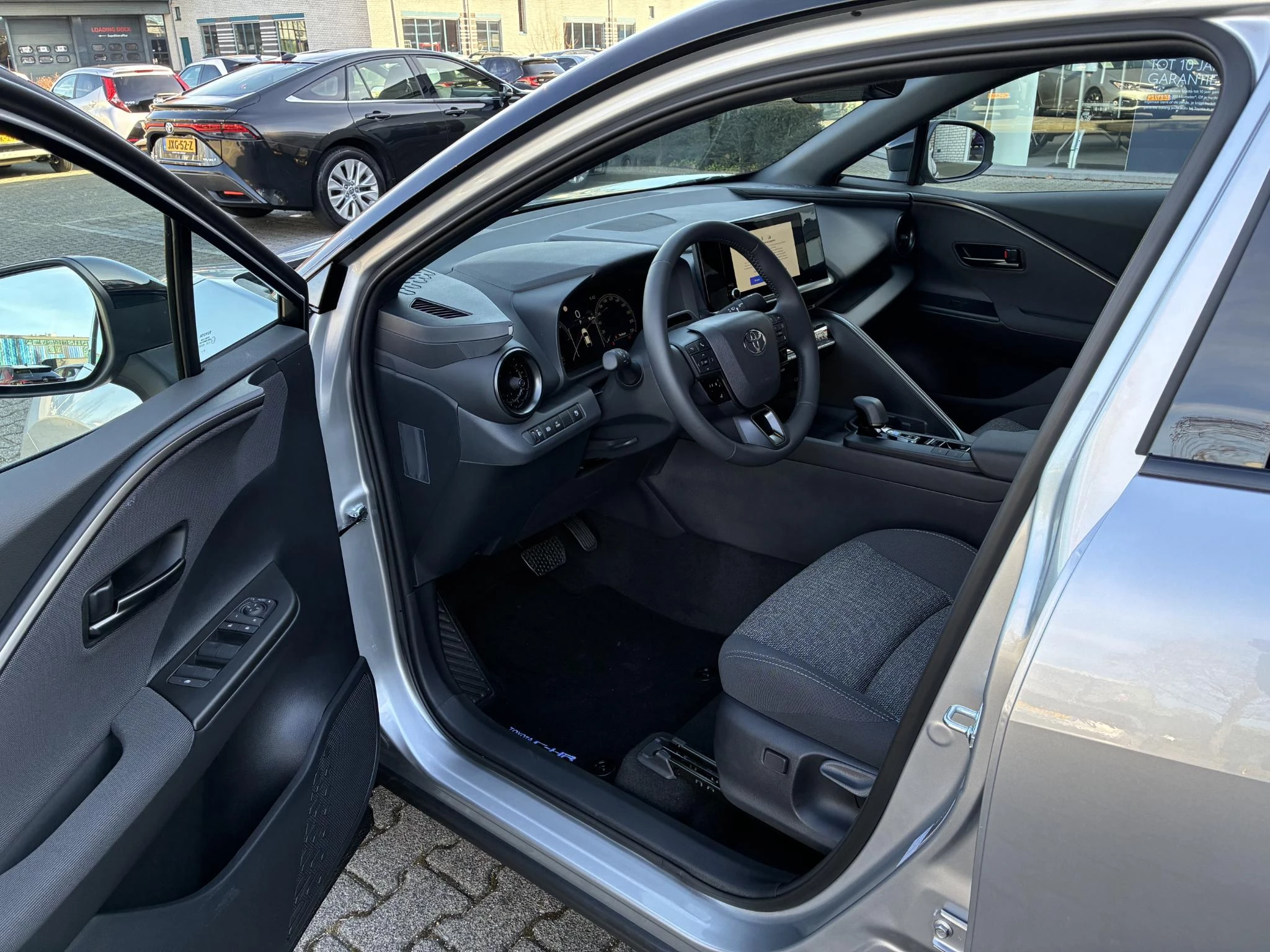 Hoofdafbeelding Toyota C-HR