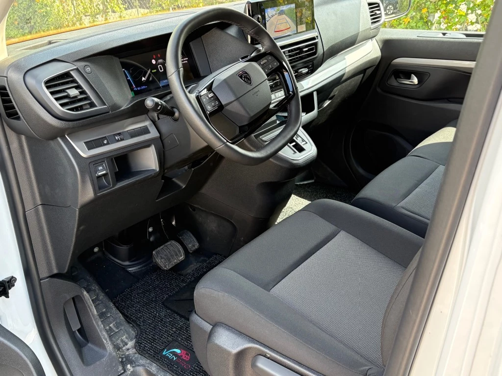 Hoofdafbeelding Peugeot e-Expert