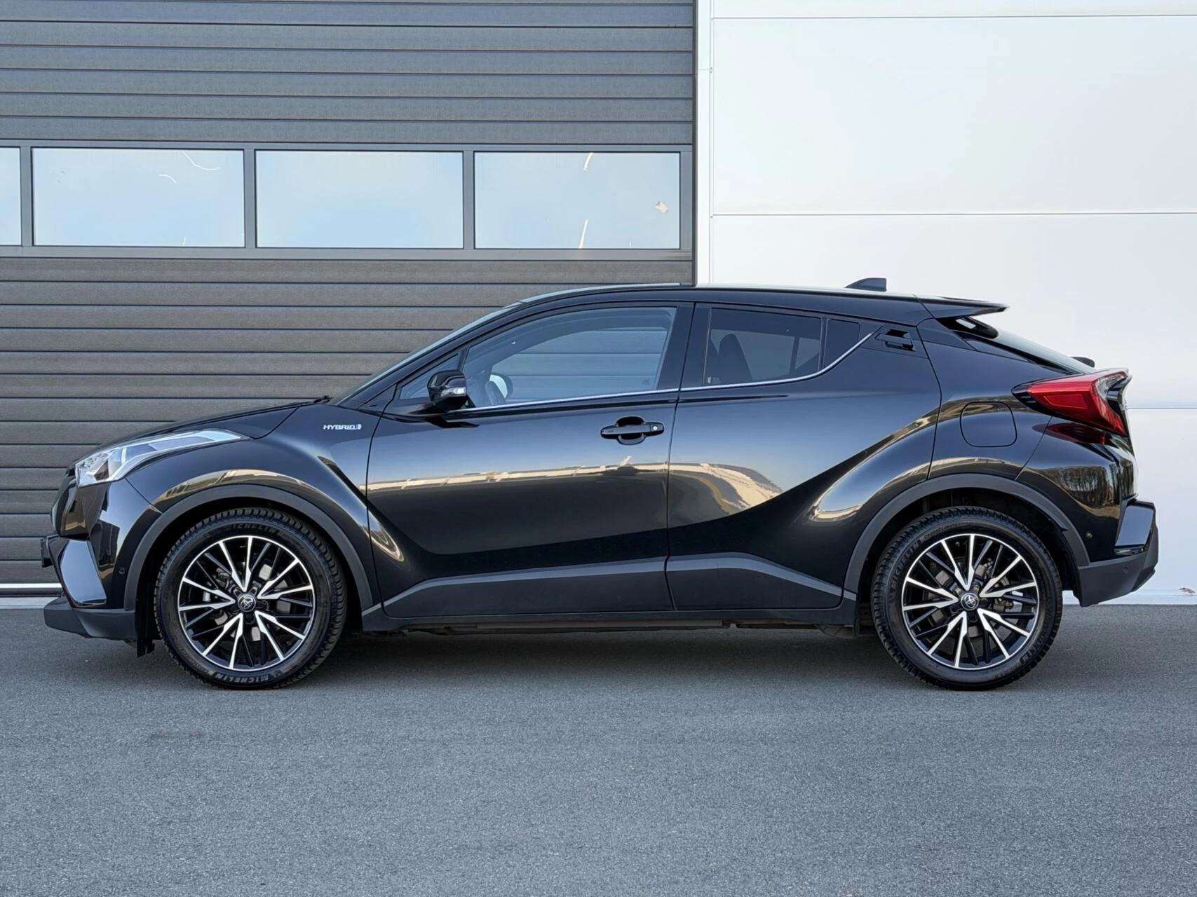 Hoofdafbeelding Toyota C-HR