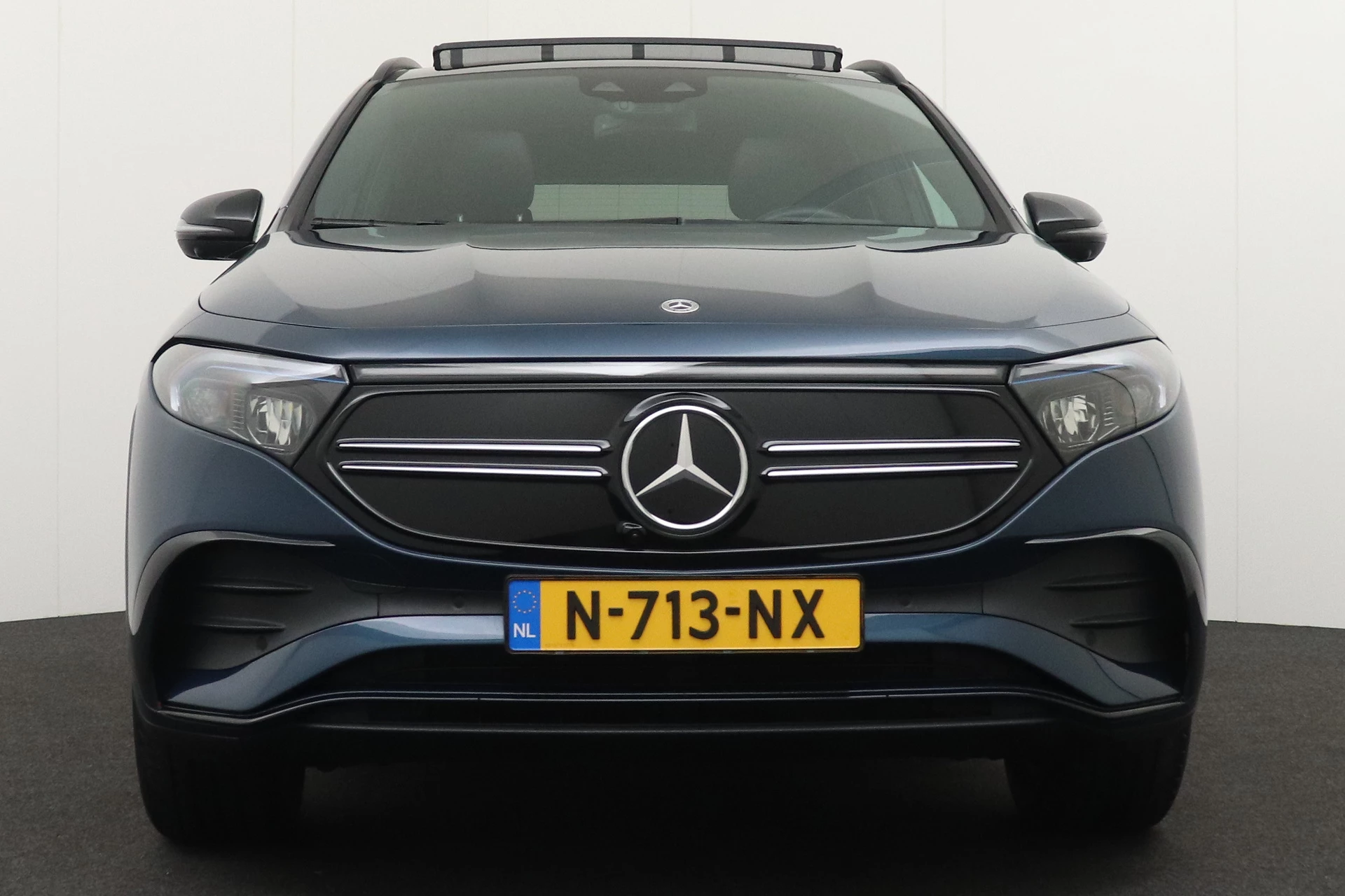 Hoofdafbeelding Mercedes-Benz EQA