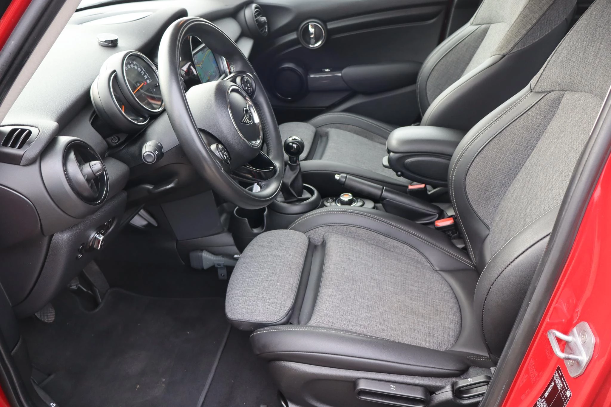 Hoofdafbeelding MINI One