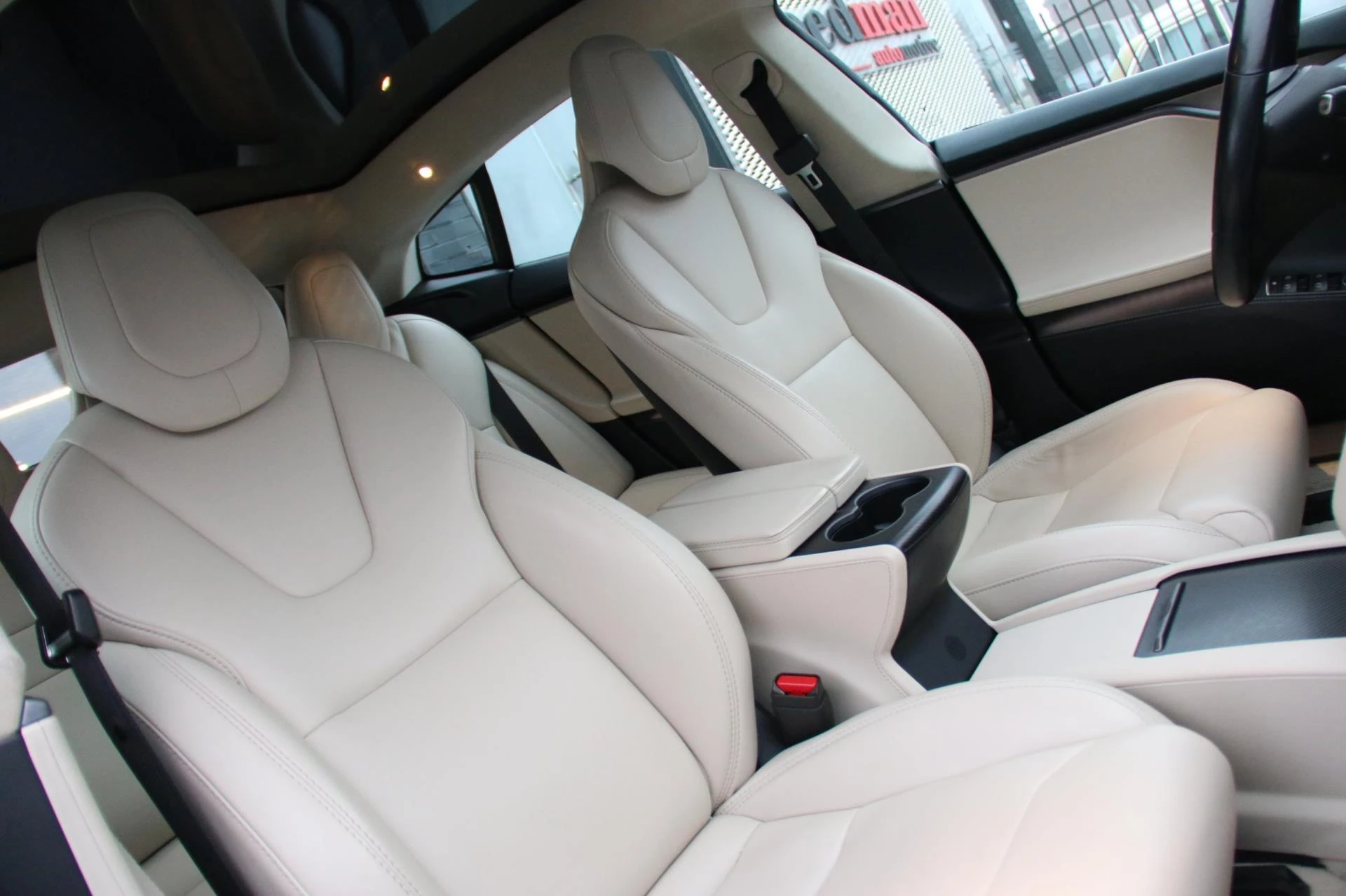 Hoofdafbeelding Tesla Model S