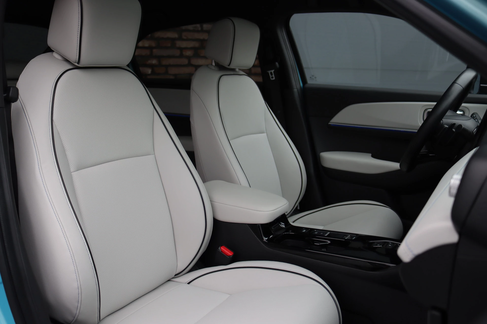 Hoofdafbeelding Honda e:Ny1