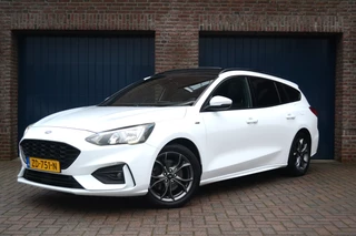 Ford Focus Wagon 1.0 EcoBoost ST Line Business | Panoramadak | Trekhaak wegklapbaar | Carplay/Android Auto | Adaptive Cruise