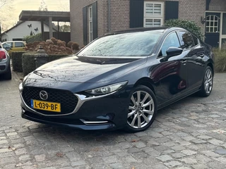 Hoofdafbeelding Mazda 3 Mazda 3 2.0 e-SkyActiv-X M Hybrid 186 Luxury ecc,leer,led,lmv,navigatie