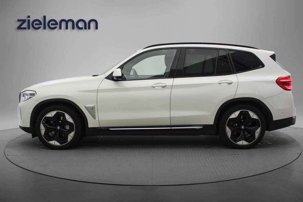 Hoofdafbeelding BMW iX3