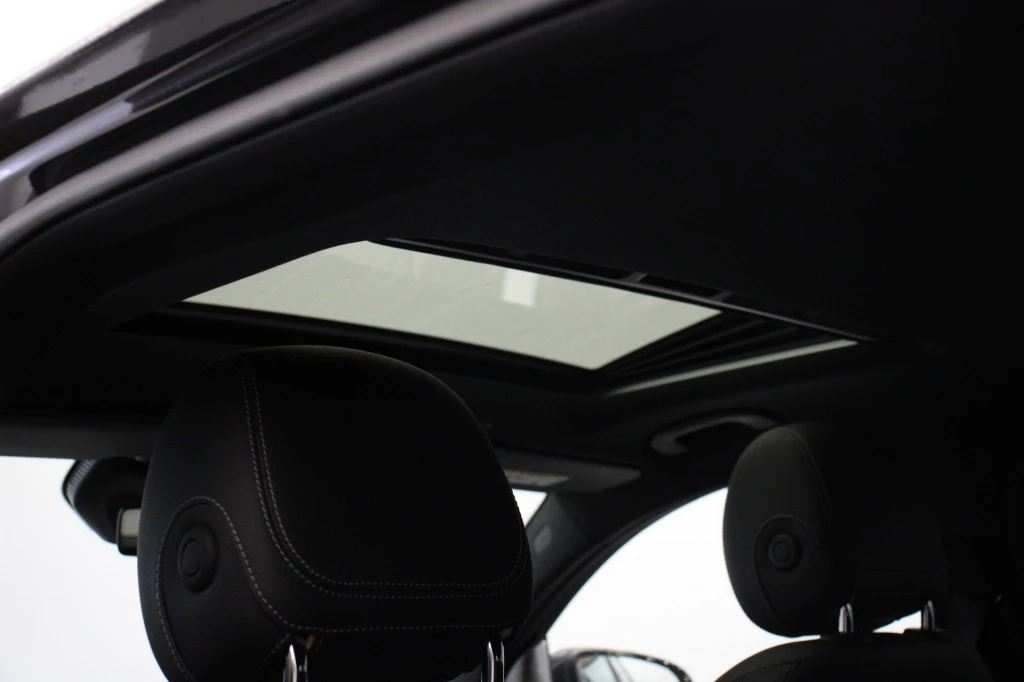 Hoofdafbeelding Mercedes-Benz EQC