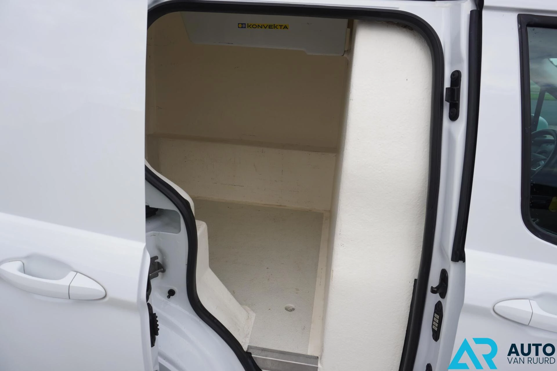 Hoofdafbeelding Ford Transit Courier