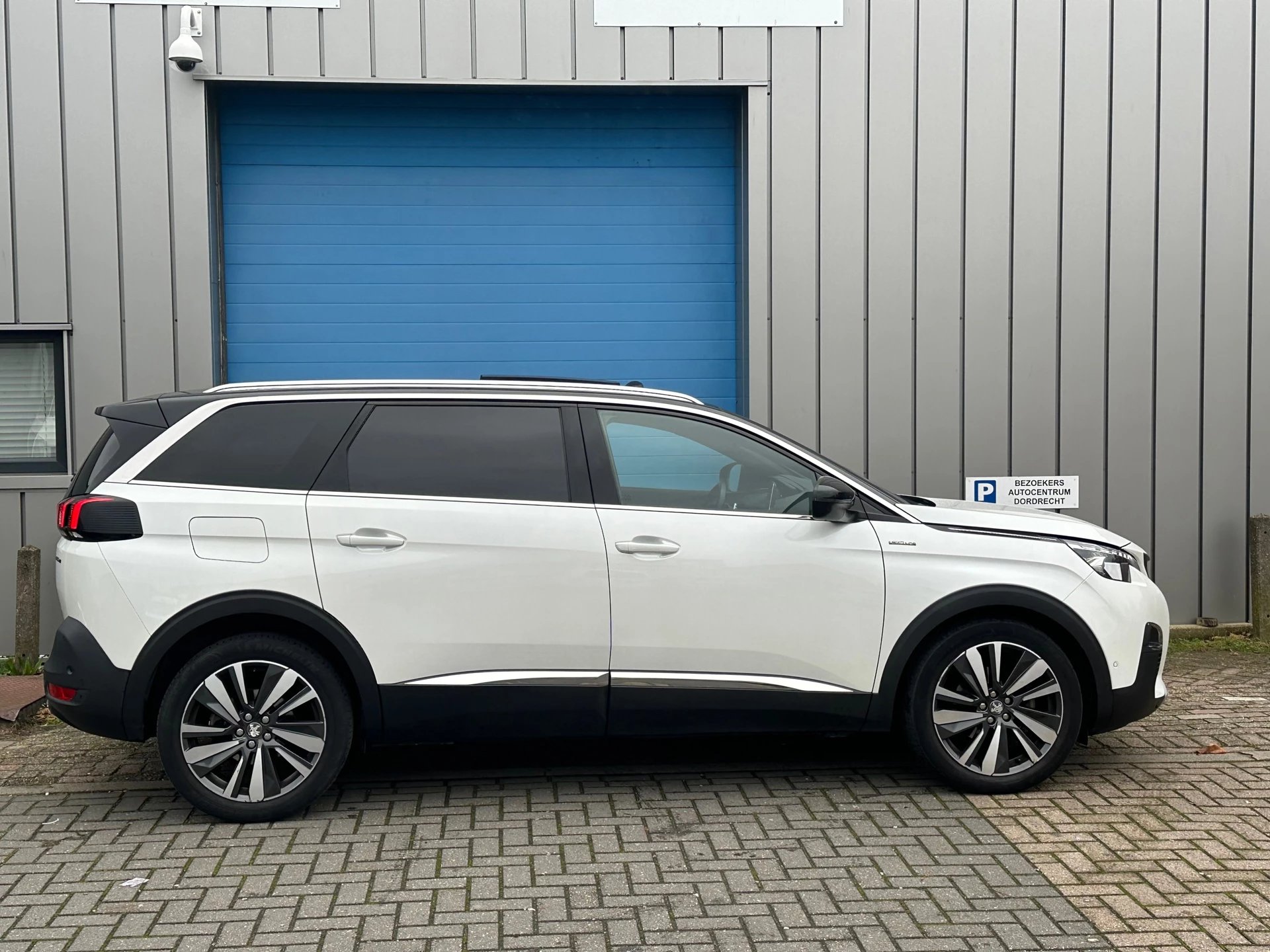 Hoofdafbeelding Peugeot 5008