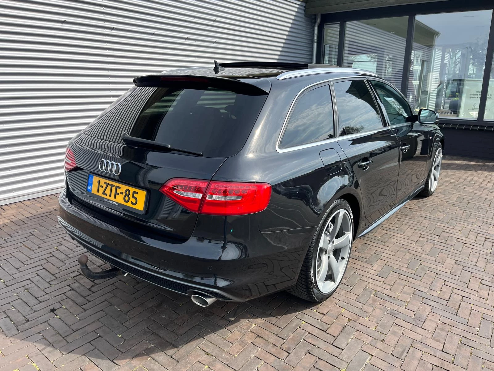 Hoofdafbeelding Audi A4