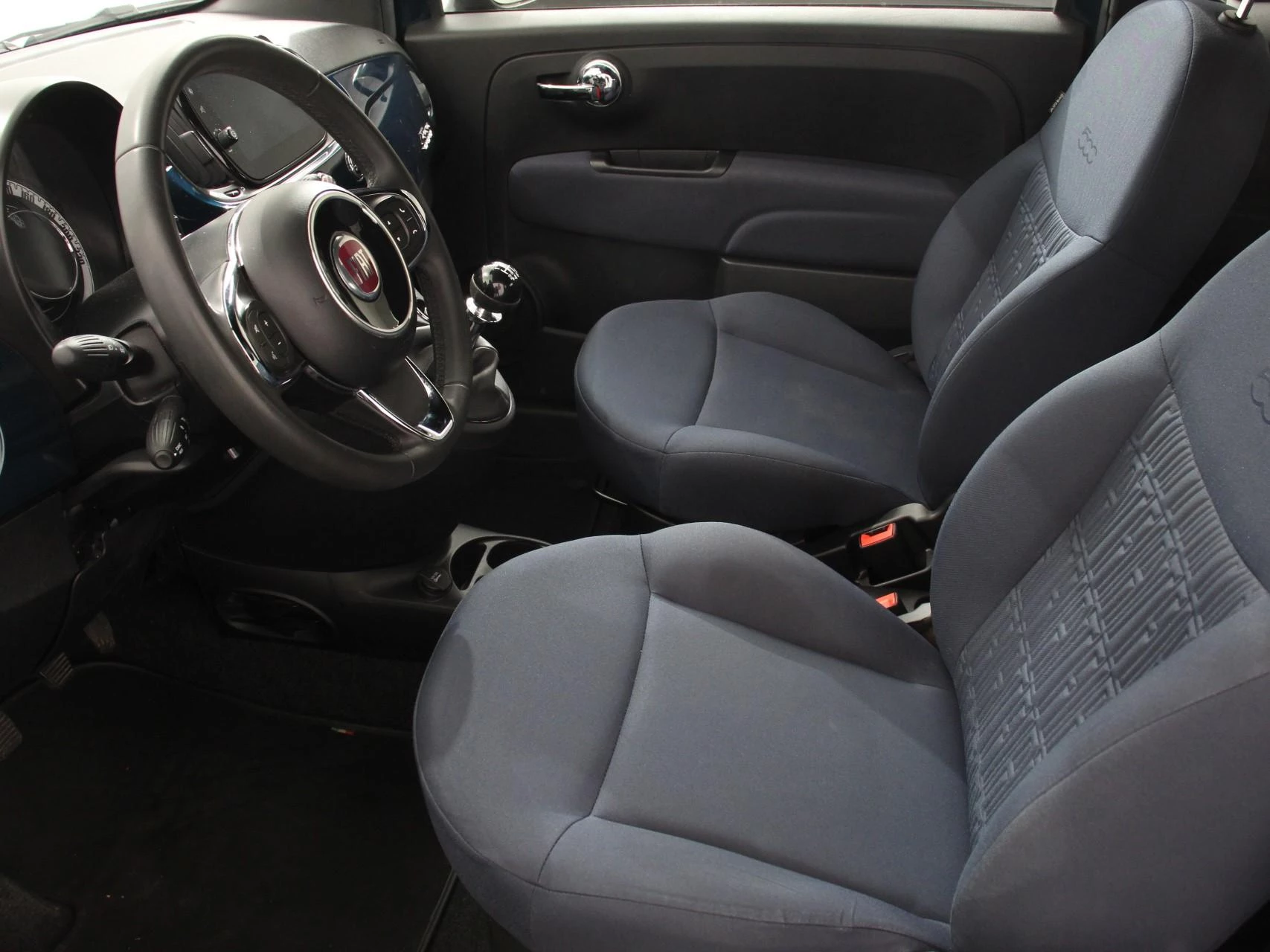 Hoofdafbeelding Fiat 500C