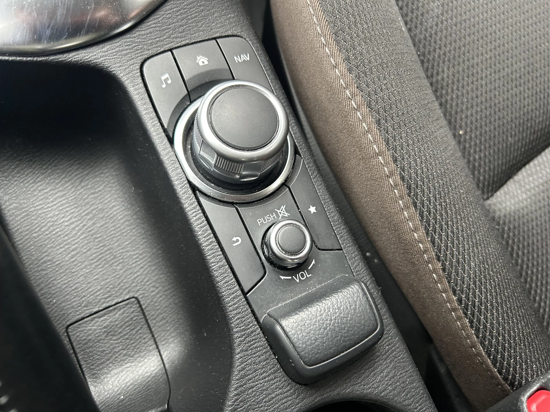 Hoofdafbeelding Mazda 2