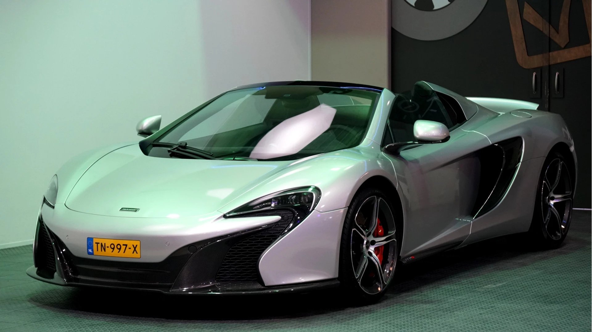 Hoofdafbeelding McLaren 650S