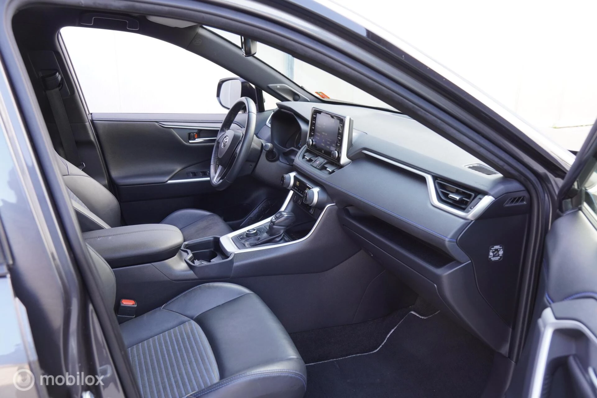 Hoofdafbeelding Toyota RAV4