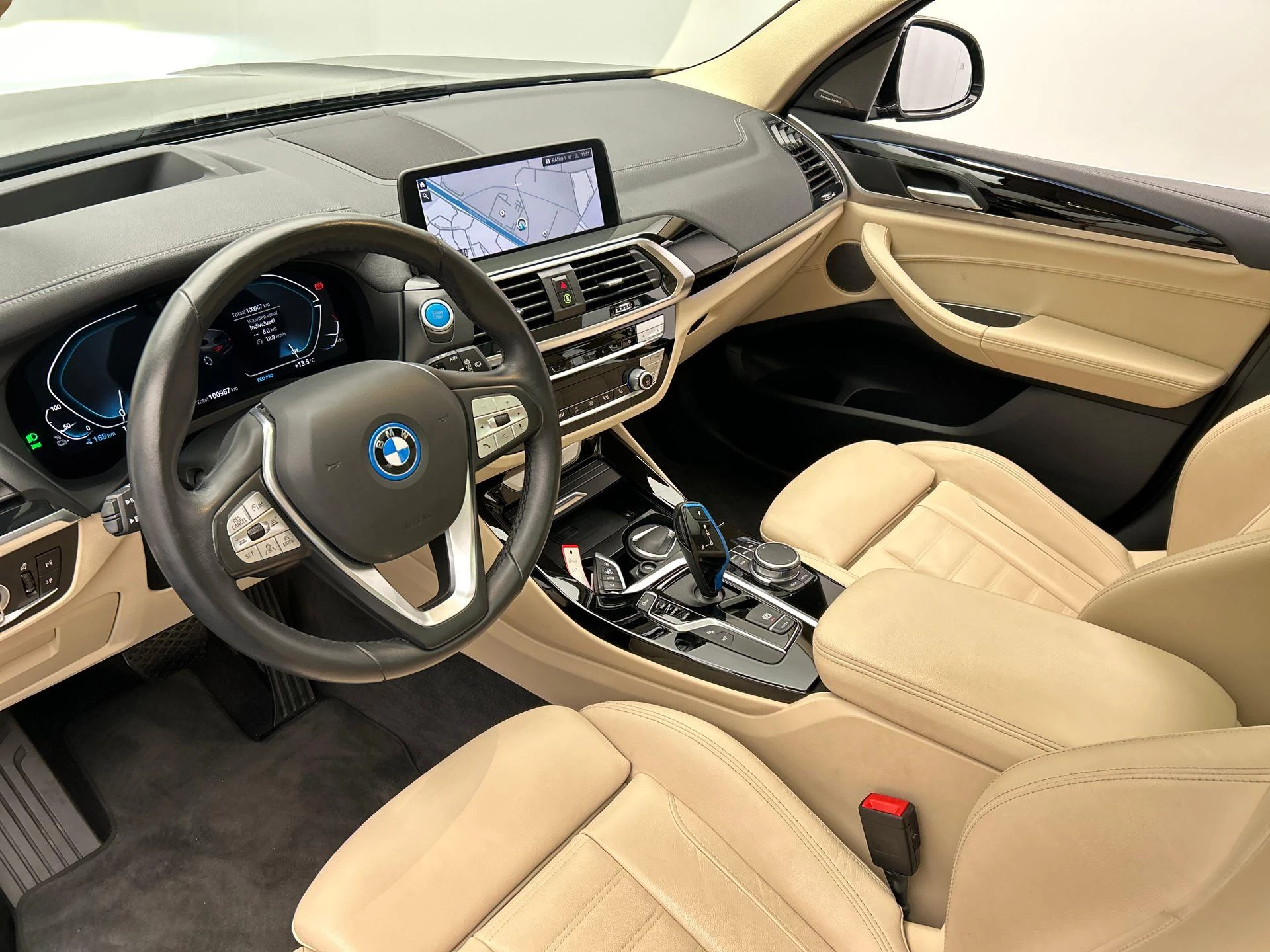 Hoofdafbeelding BMW iX3