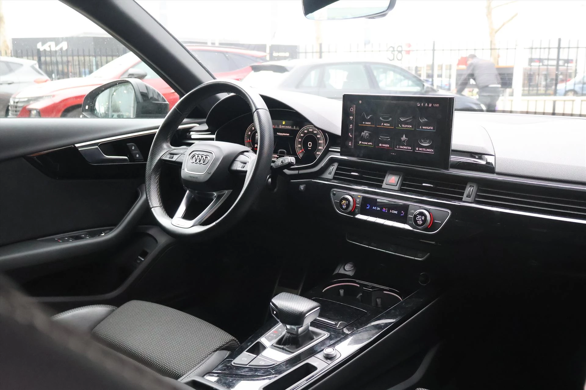 Hoofdafbeelding Audi A4