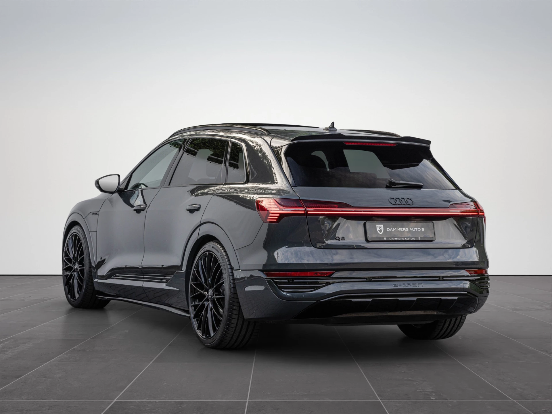 Hoofdafbeelding Audi Q8 e-tron