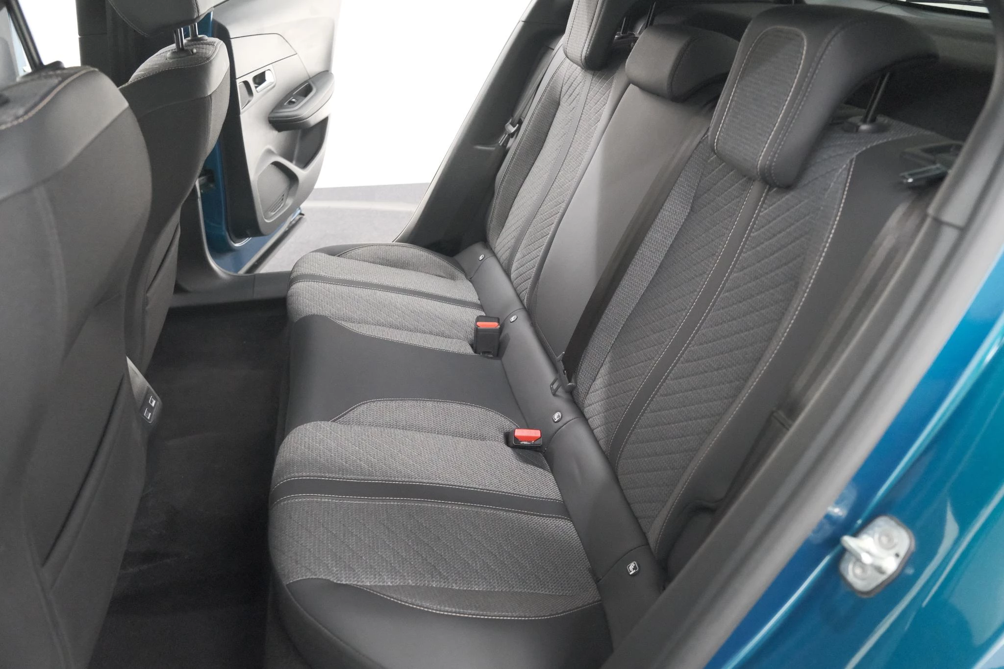 Hoofdafbeelding Peugeot e-2008