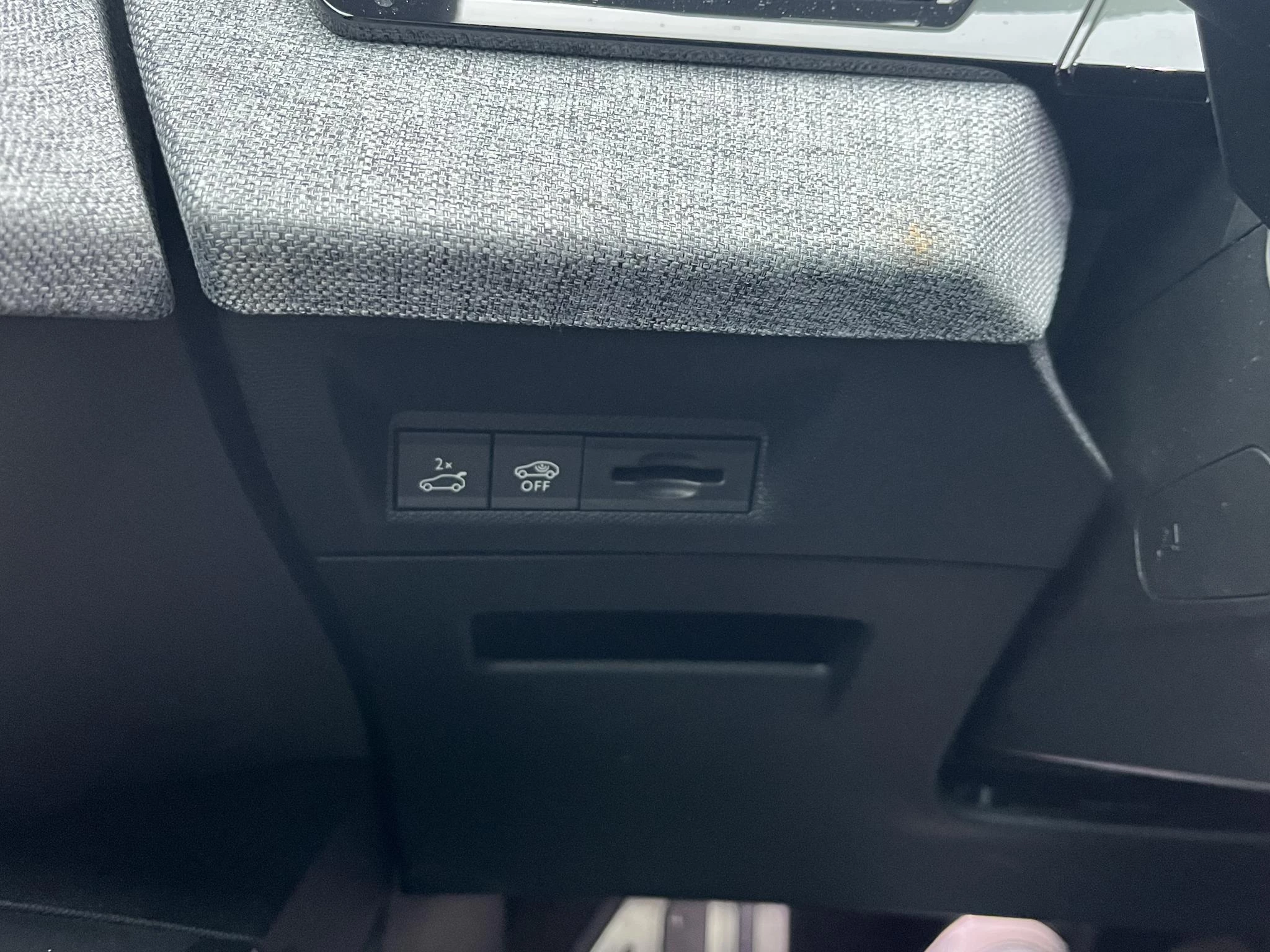 Hoofdafbeelding Peugeot e-3008