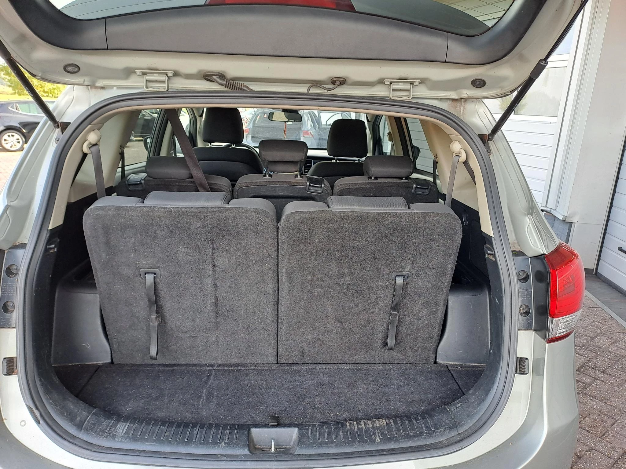 Hoofdafbeelding Kia Carens