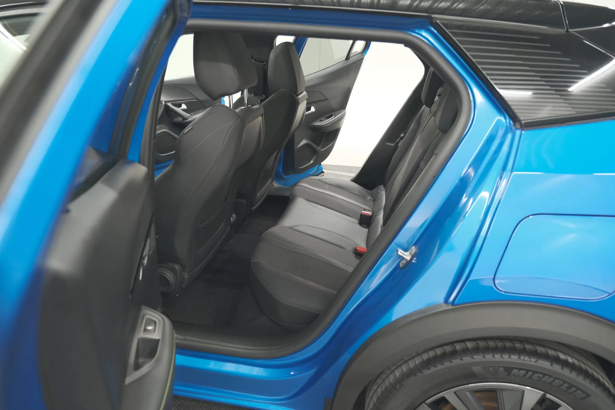 Hoofdafbeelding Peugeot e-2008