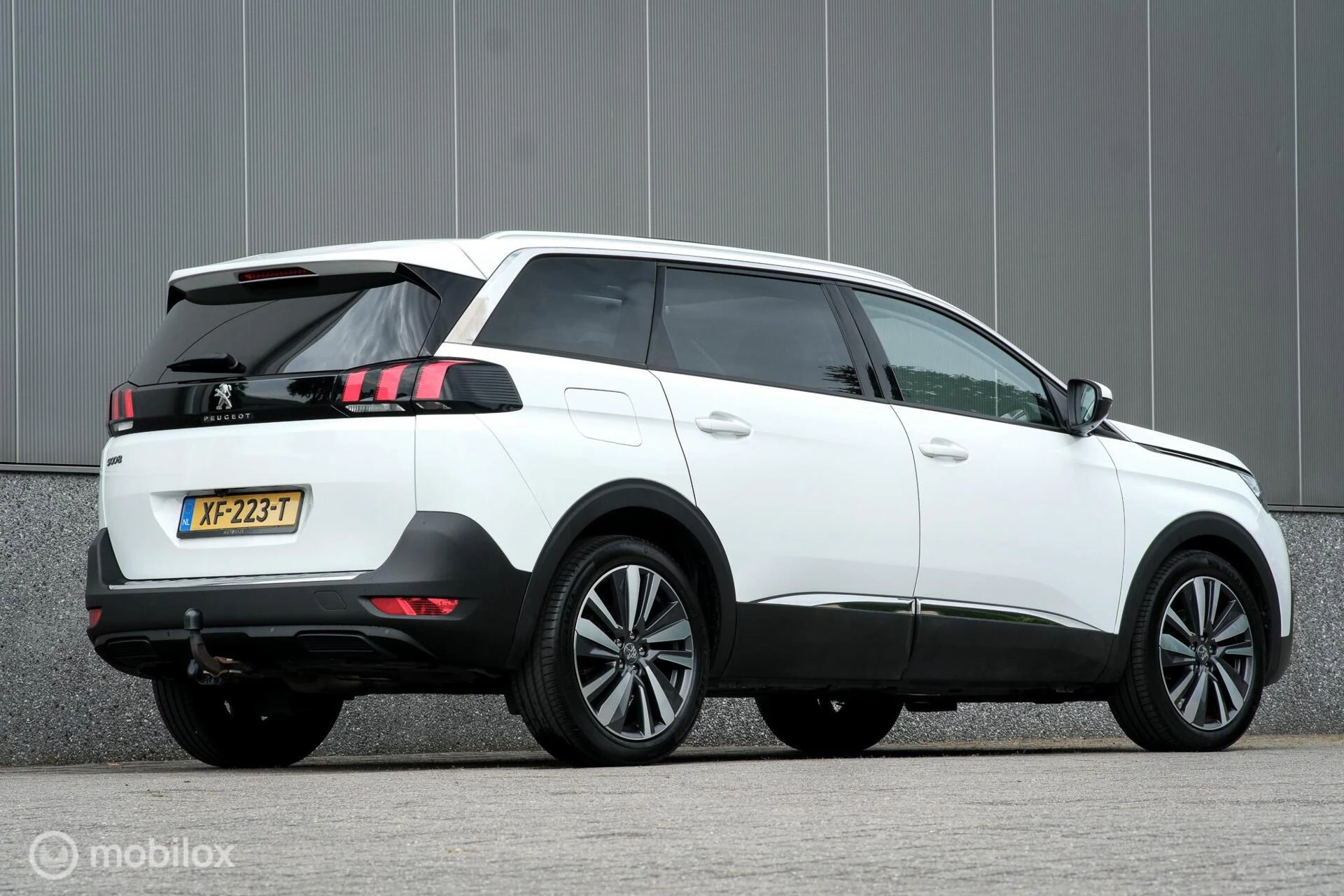 Hoofdafbeelding Peugeot 5008