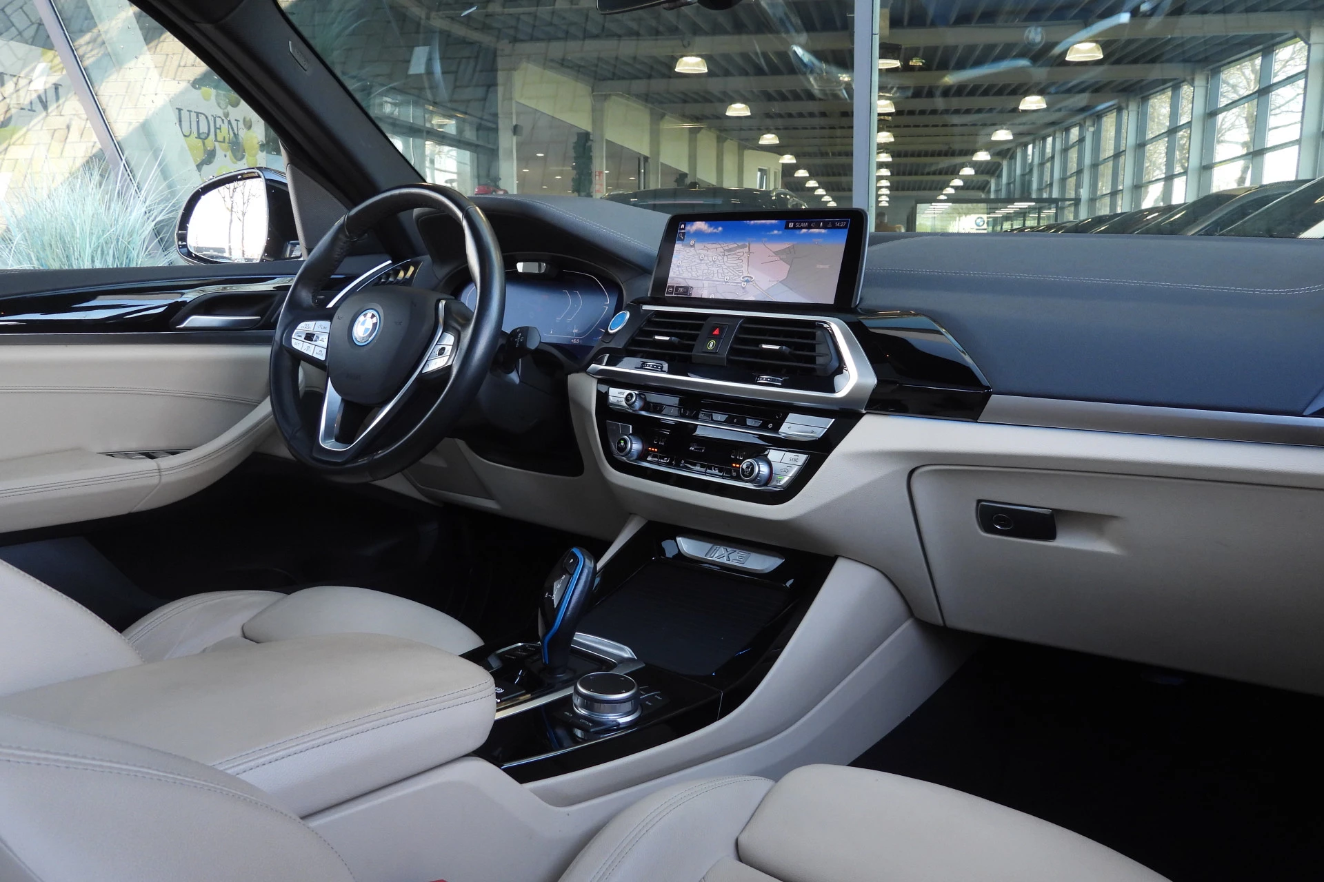 Hoofdafbeelding BMW iX3