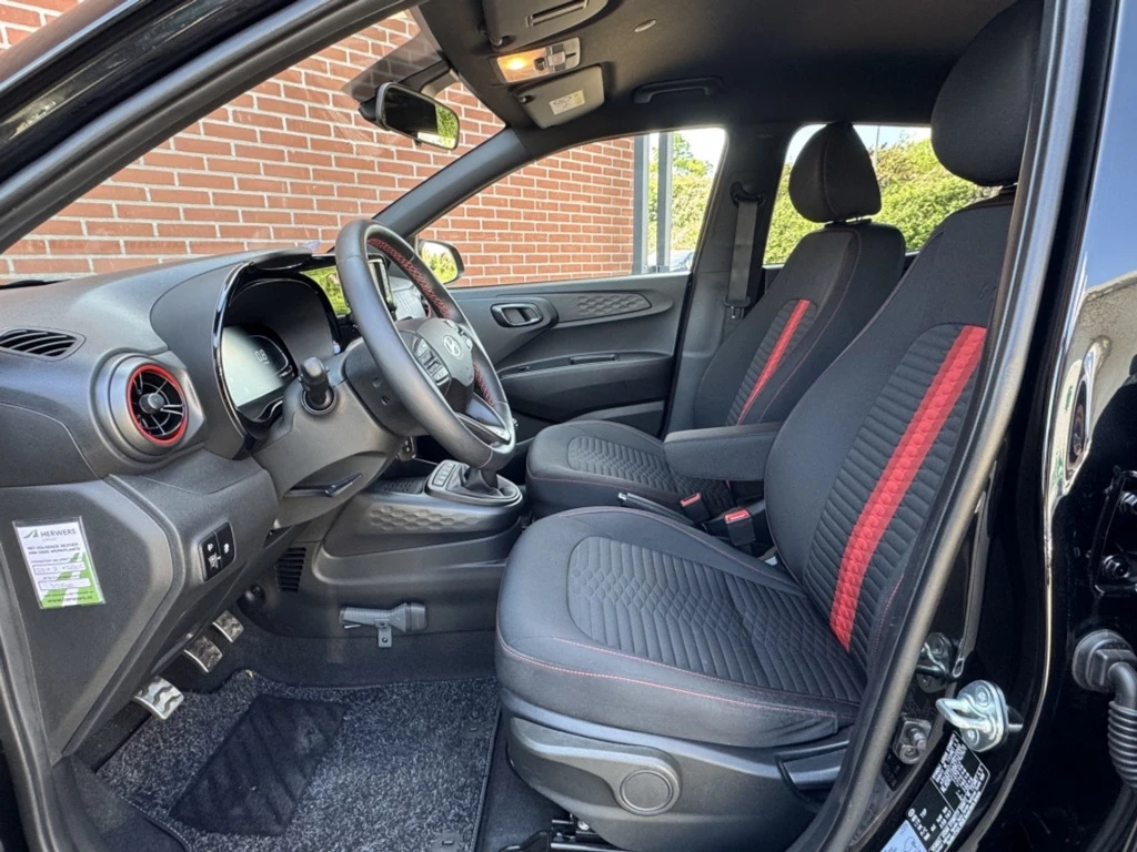 Hoofdafbeelding Hyundai i10