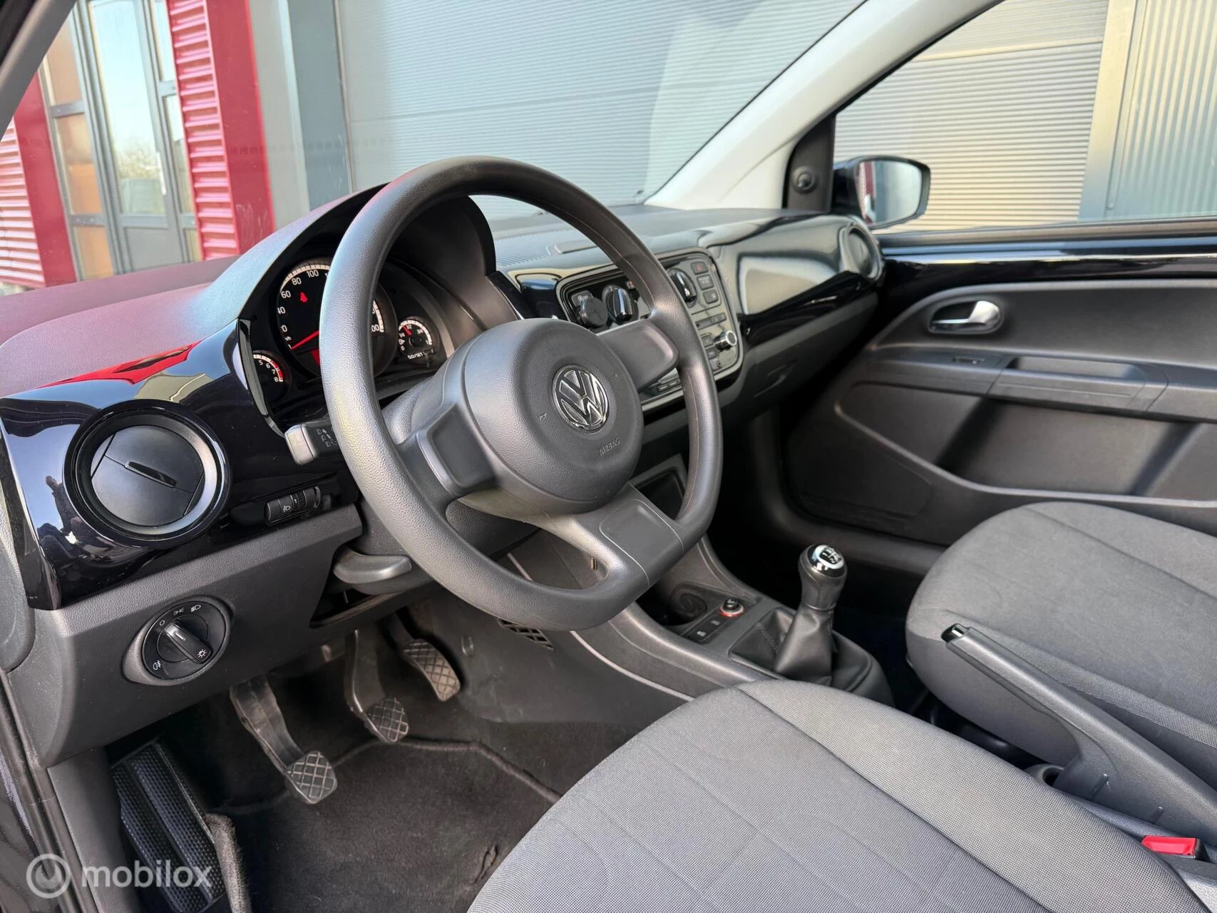 Hoofdafbeelding Volkswagen up!