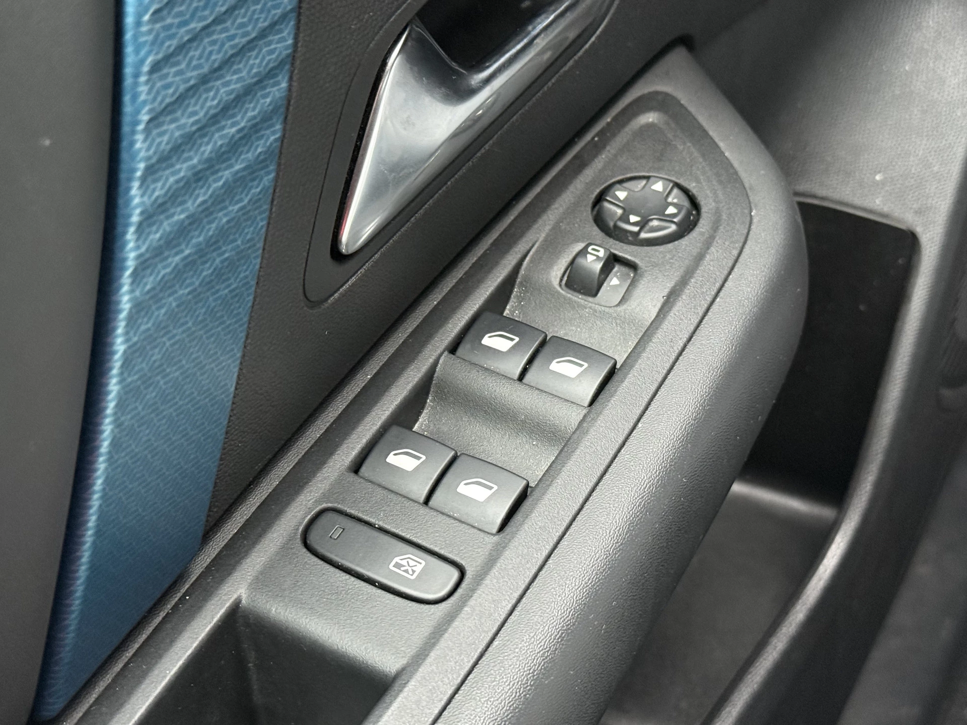 Hoofdafbeelding Citroën ë-C4