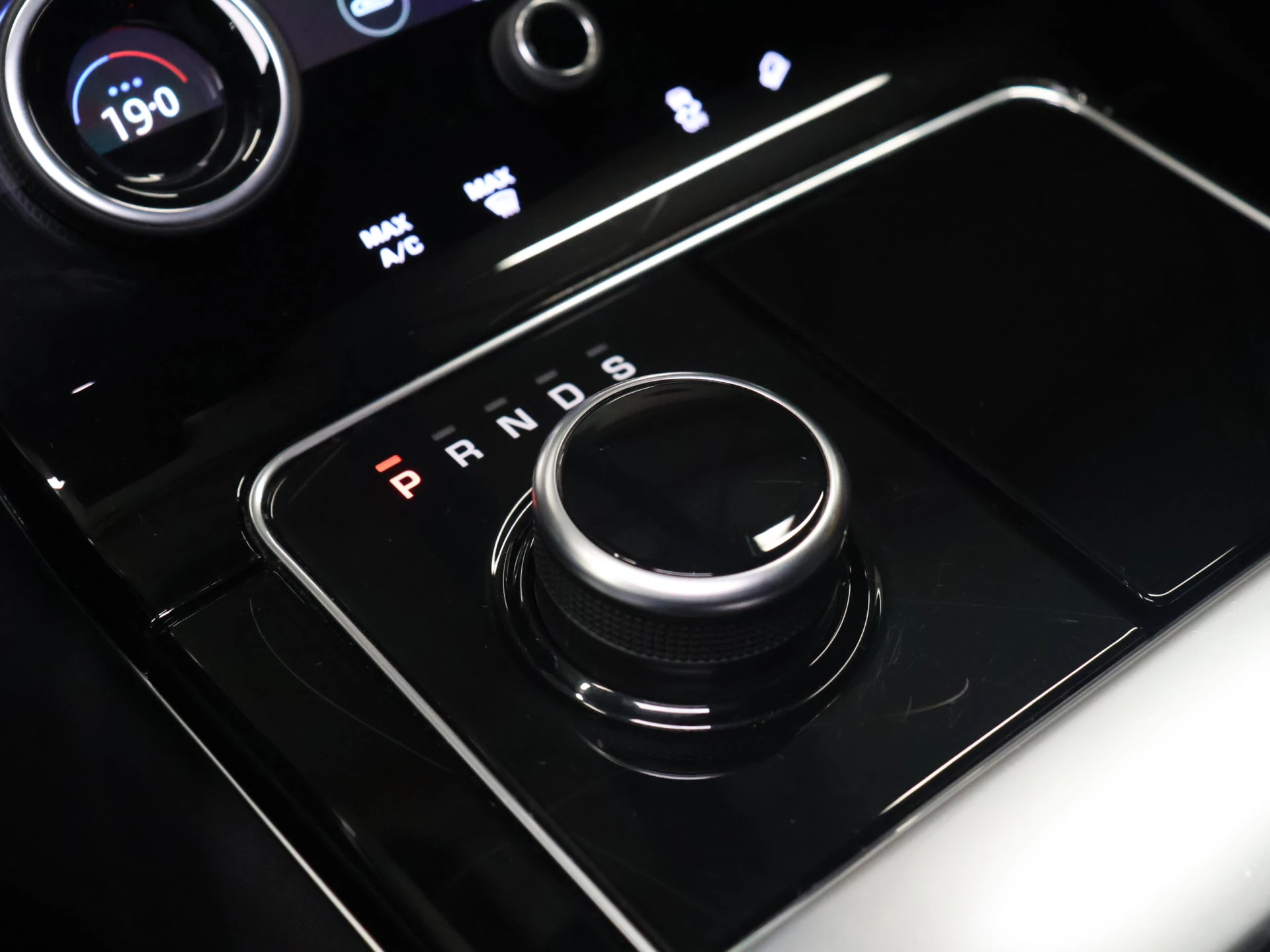 Hoofdafbeelding Land Rover Range Rover Velar