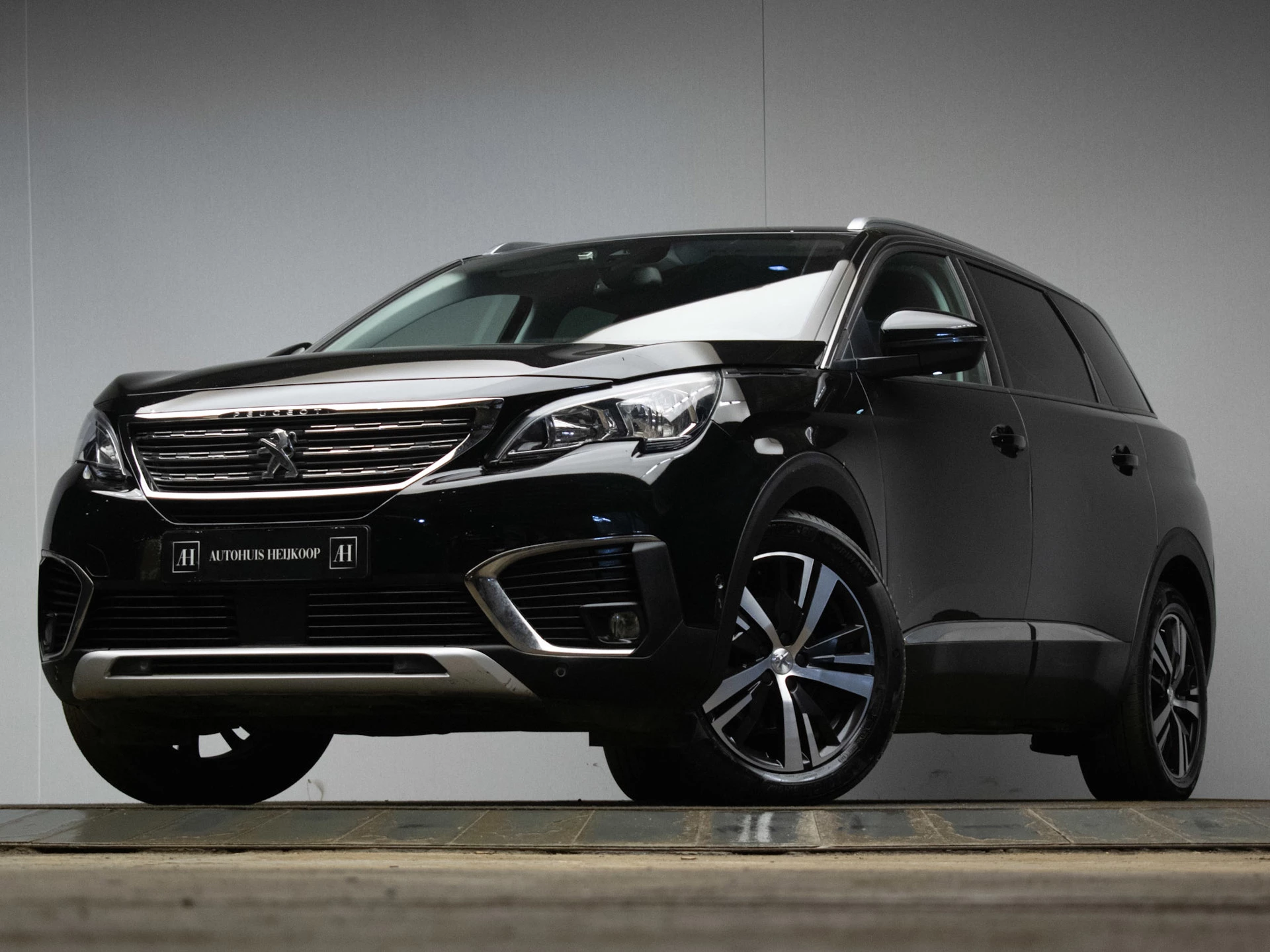 Hoofdafbeelding Peugeot 5008