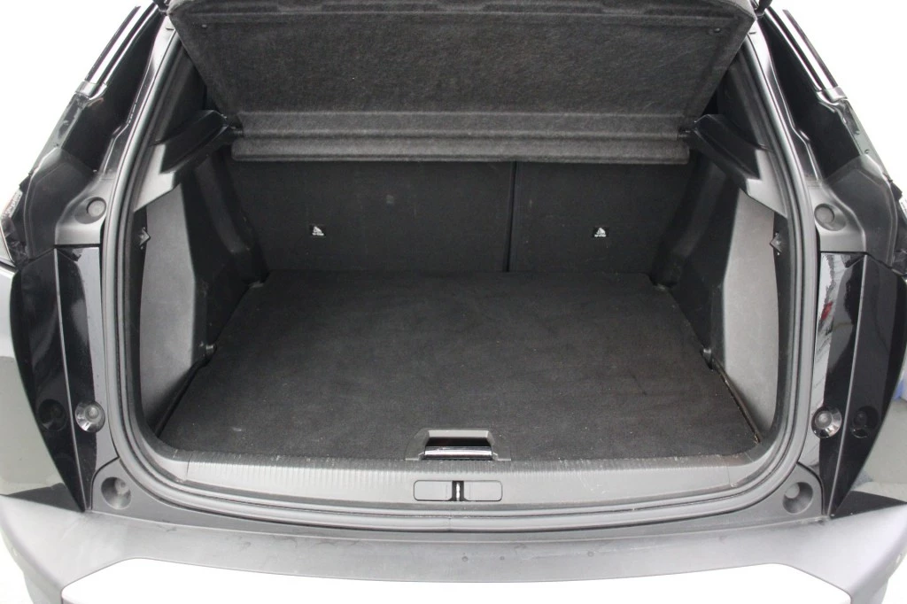 Hoofdafbeelding Peugeot e-2008