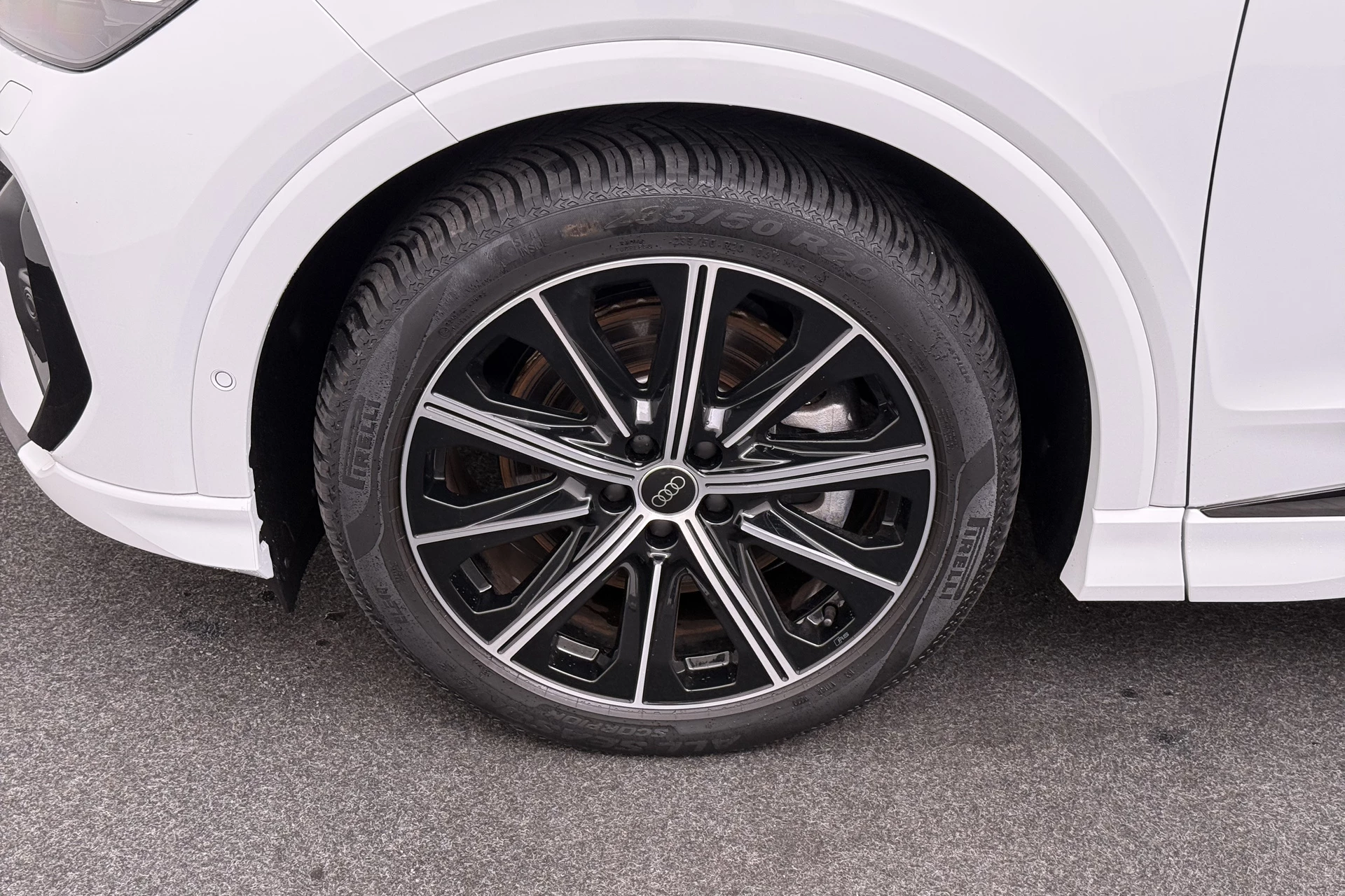 Hoofdafbeelding Audi Q4 e-tron