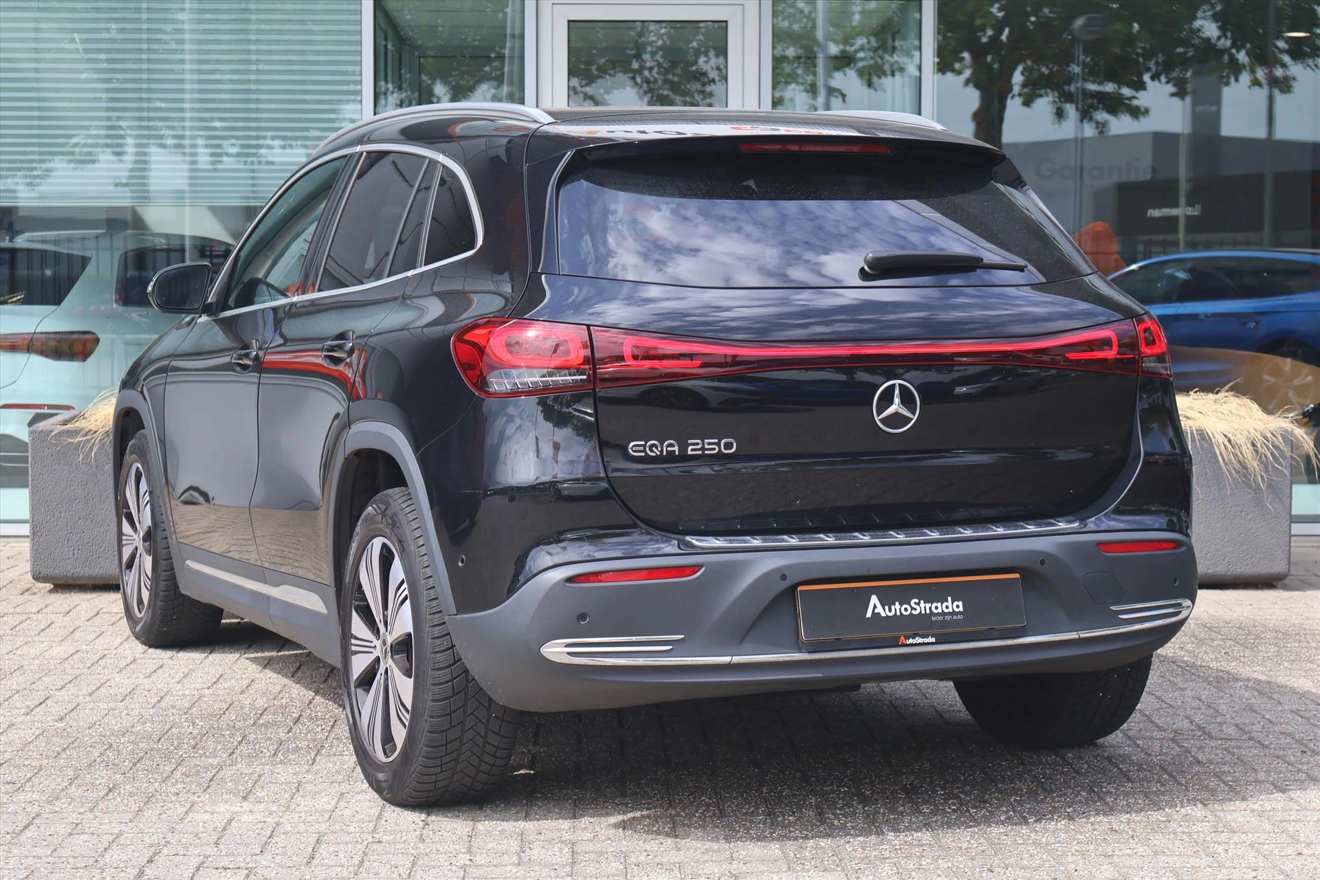 Hoofdafbeelding Mercedes-Benz EQA