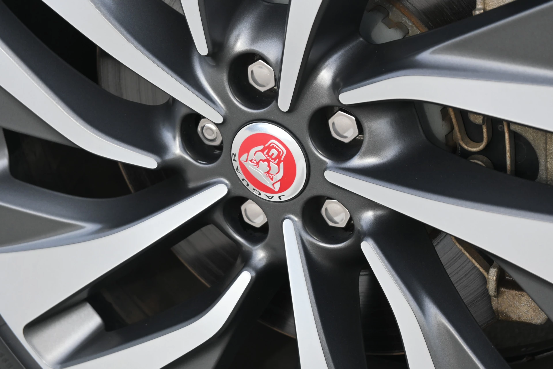 Hoofdafbeelding Jaguar F-PACE