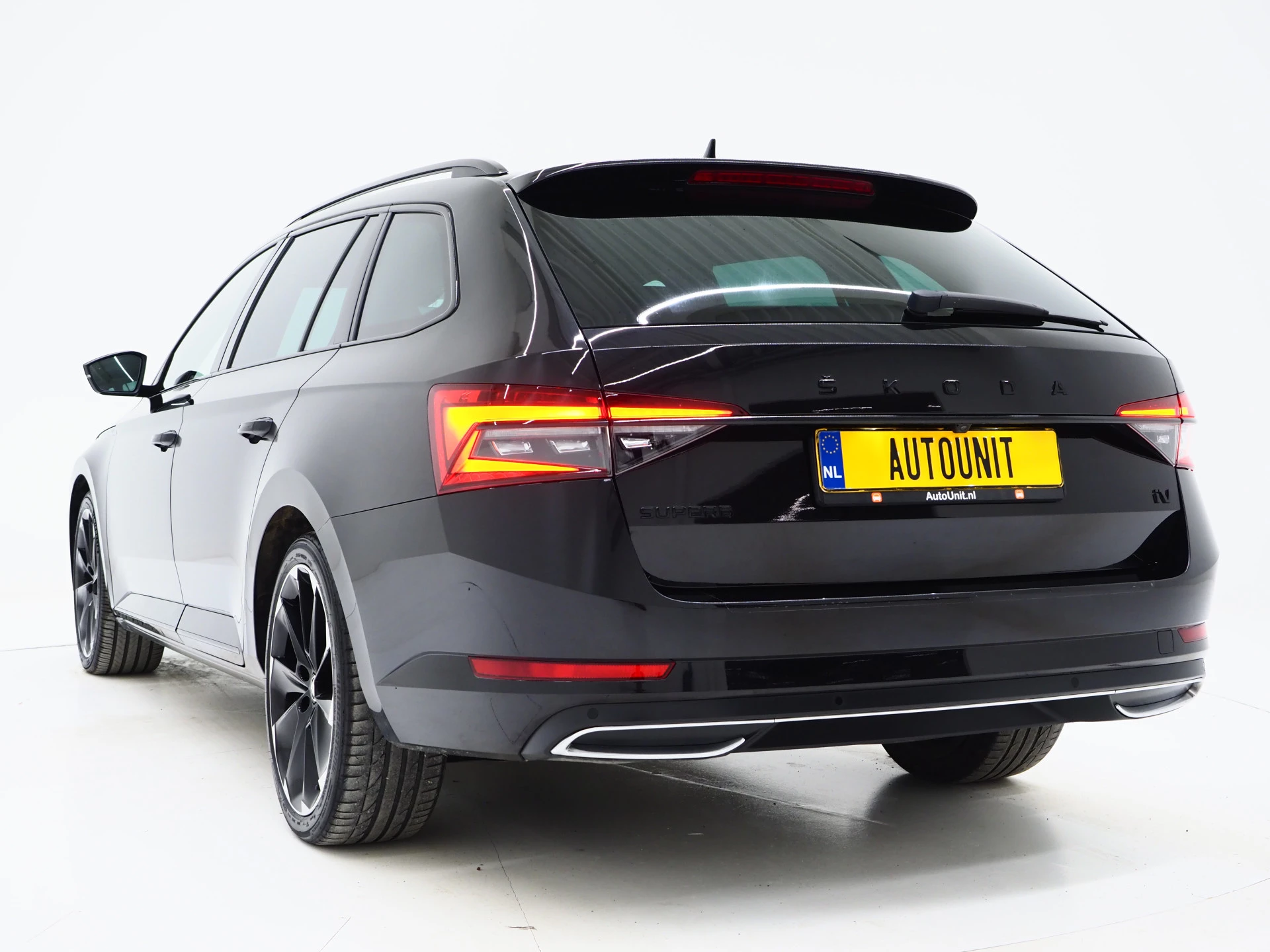 Hoofdafbeelding Škoda Superb