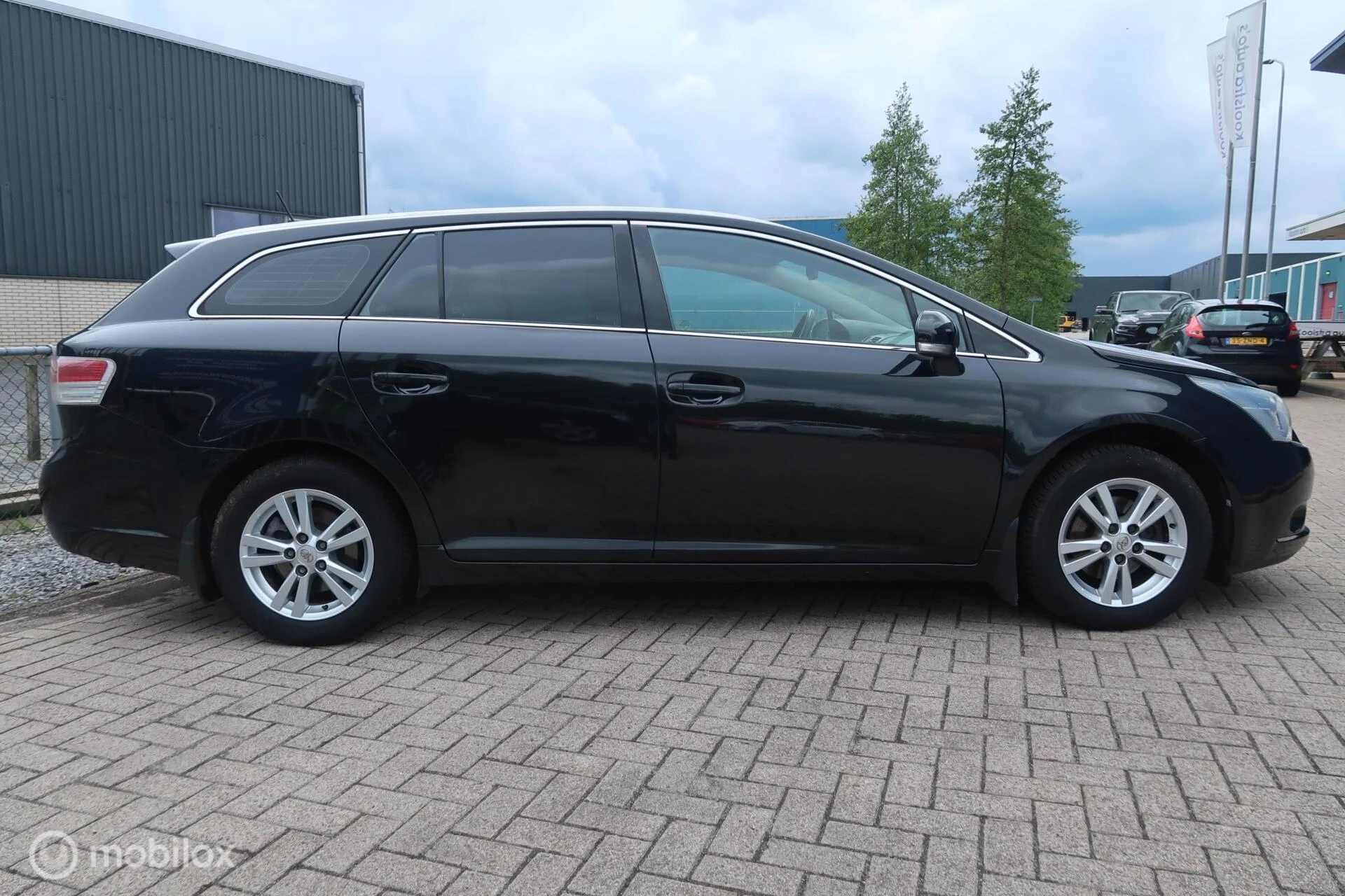 Hoofdafbeelding Toyota Avensis