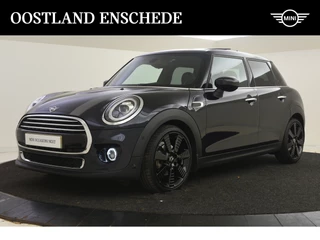 MINI Cooper Hatchback Automaat / Panoramadak / Comfort Access / LED / Park Assistant / Apple CarPlay / Stoelverwarming