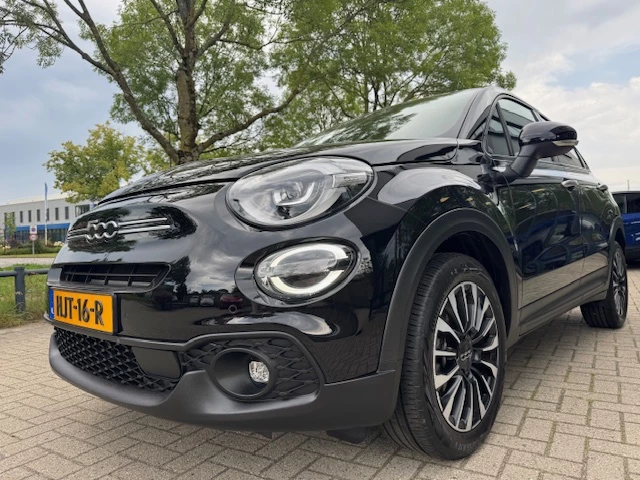 Hoofdafbeelding Fiat 500X