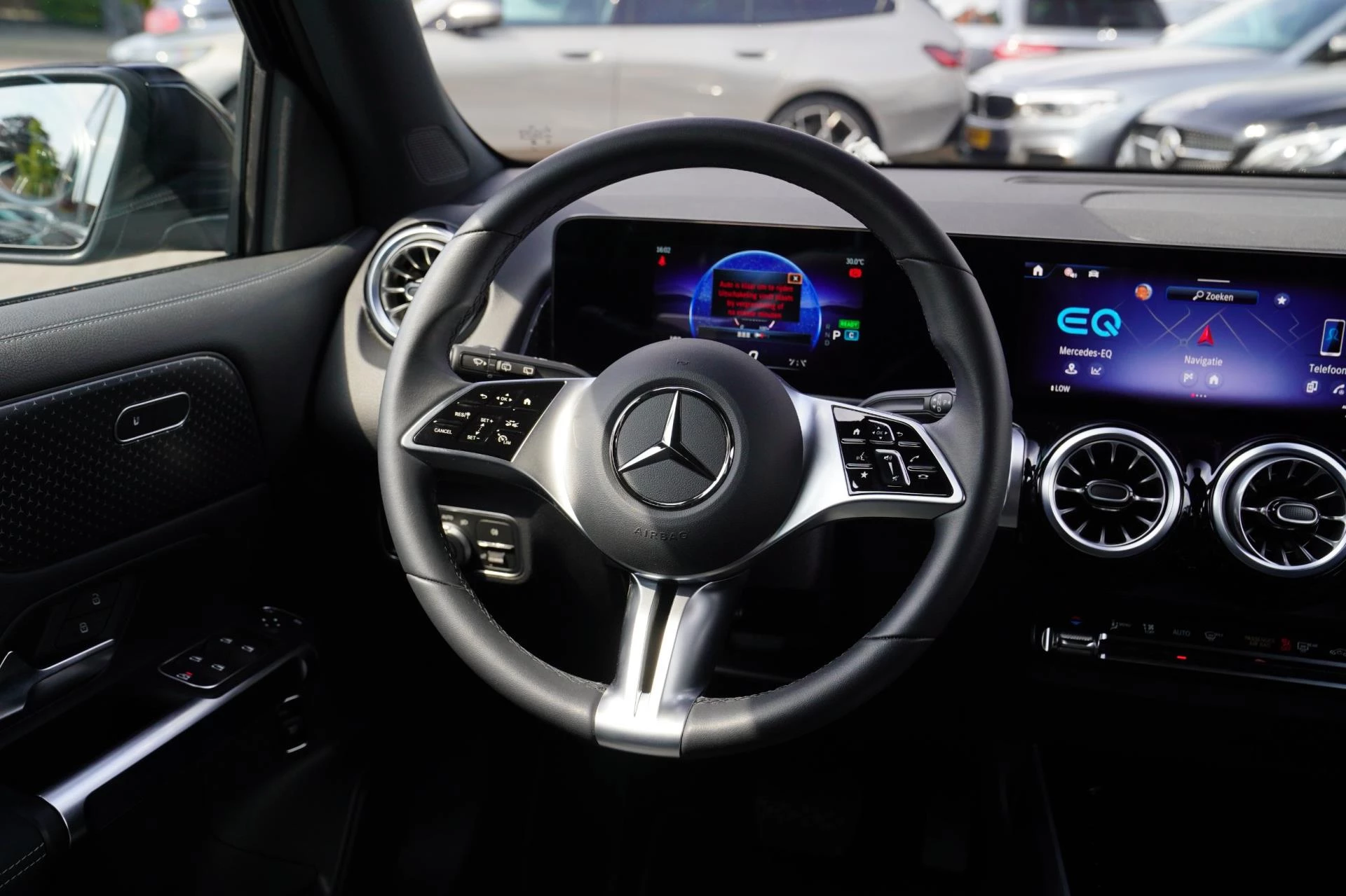 Hoofdafbeelding Mercedes-Benz EQB