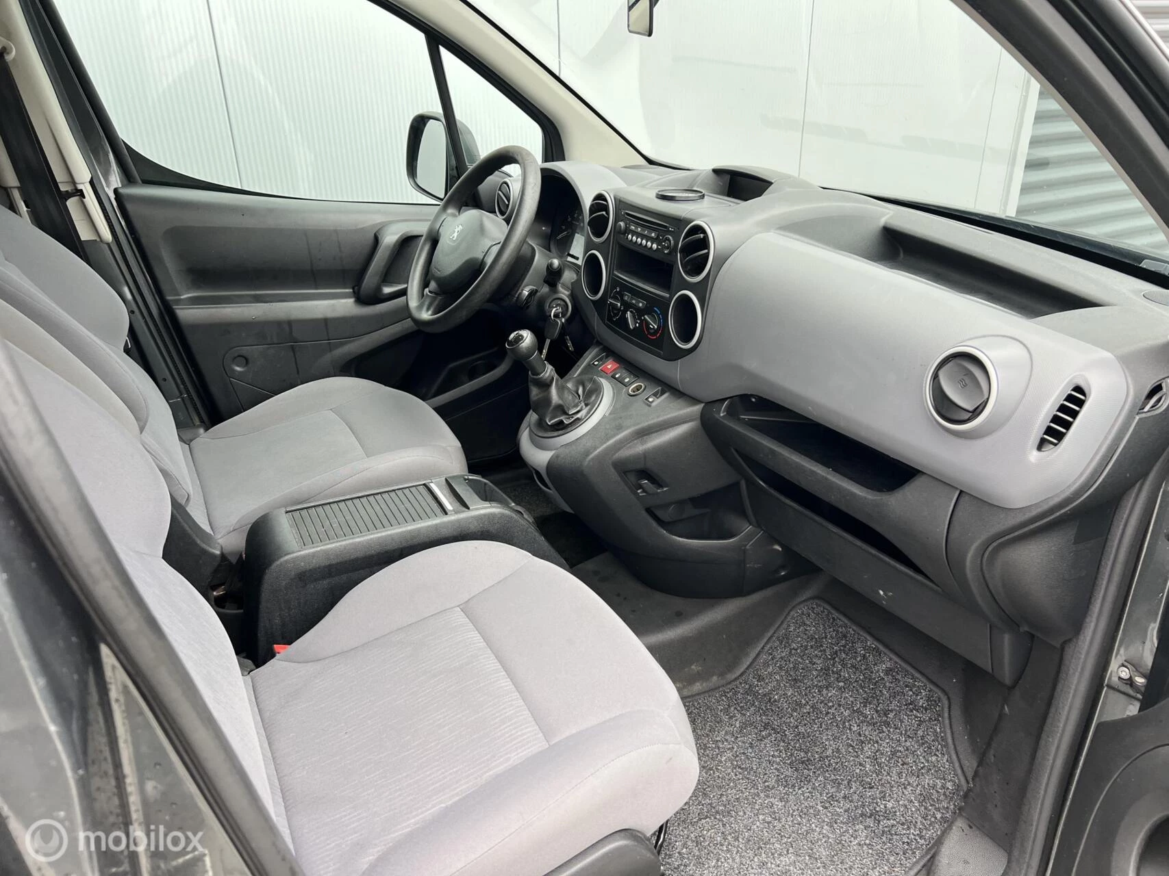 Hoofdafbeelding Peugeot Partner