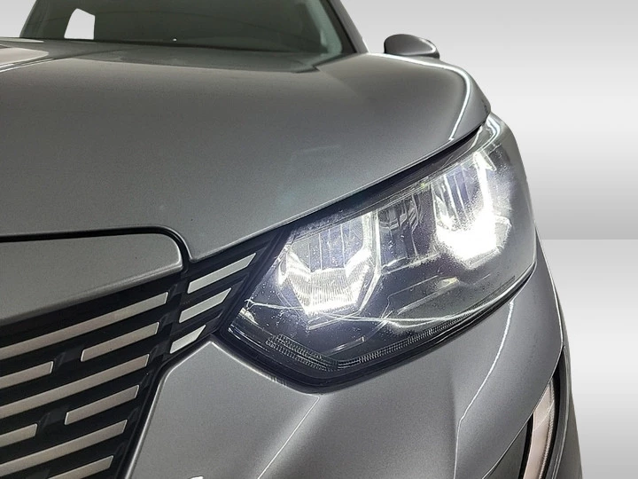 Hoofdafbeelding Peugeot e-2008