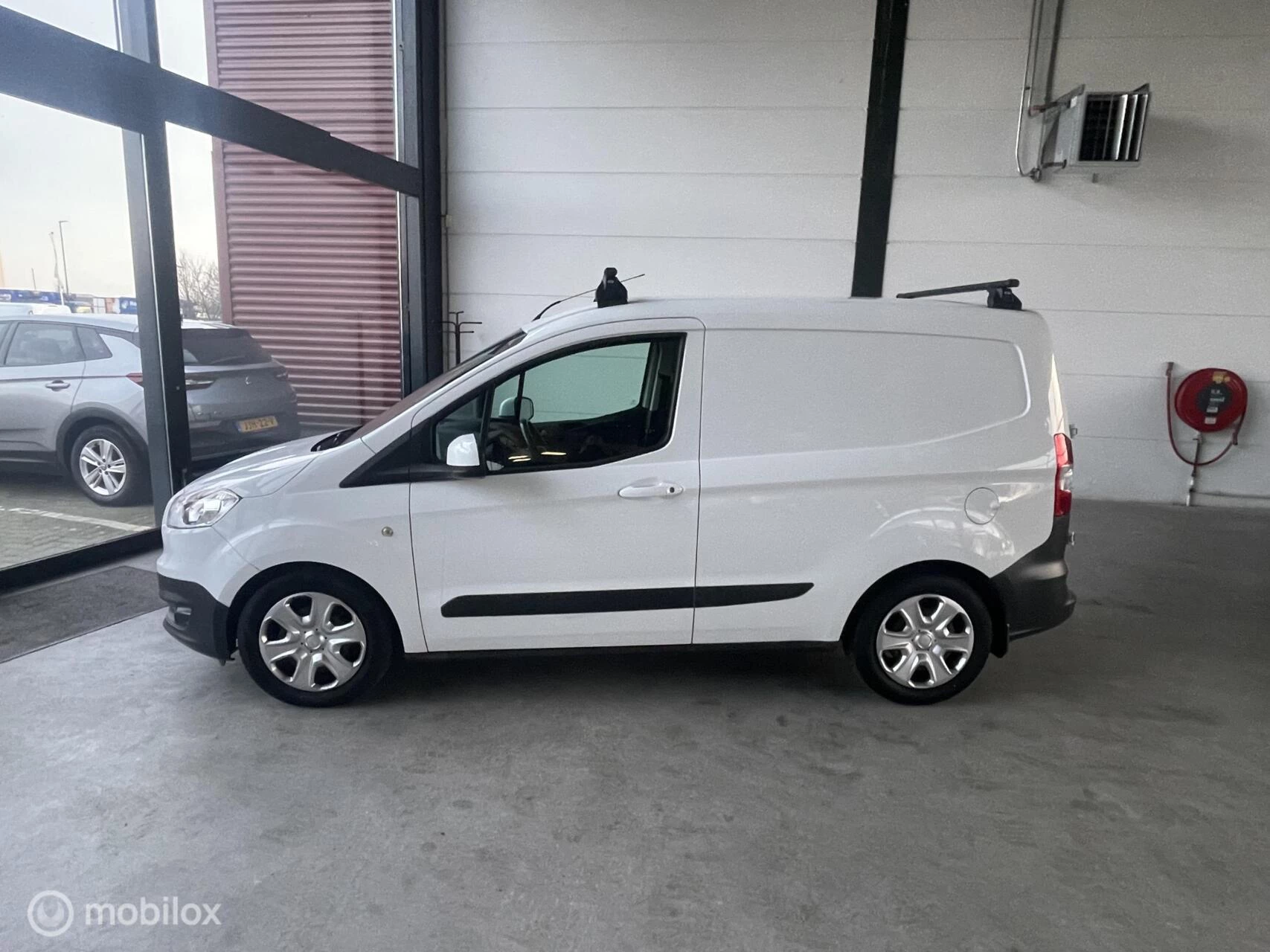 Hoofdafbeelding Ford Transit Courier